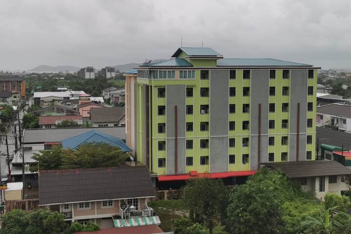 Exterior Photo