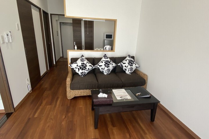 Room 16 of 26