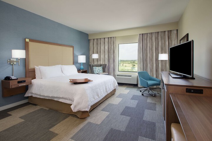 Room 2 of 25