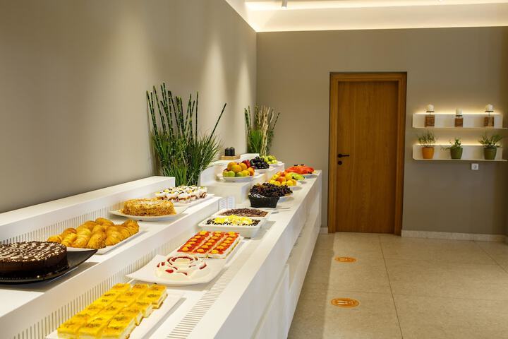 Dining 118 of 209