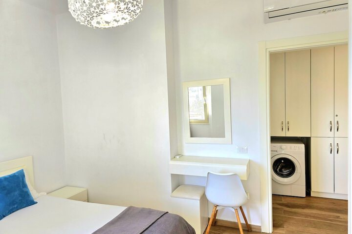 Room 5 of 28