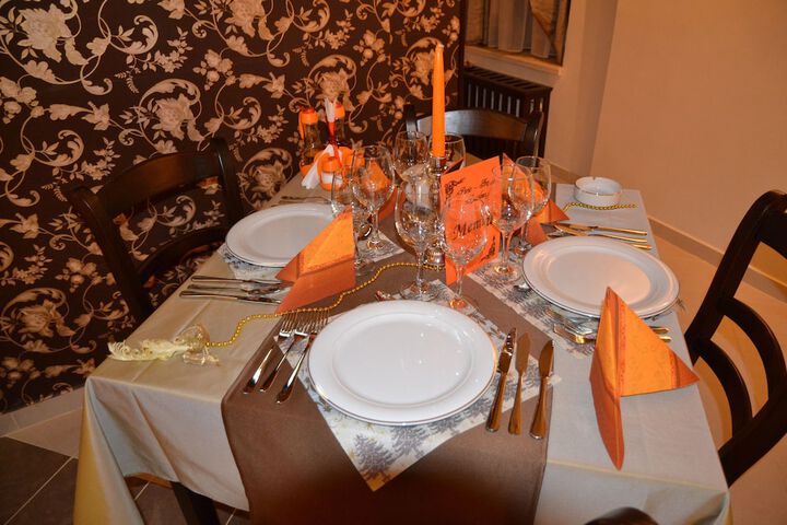 Dining 50 of 59