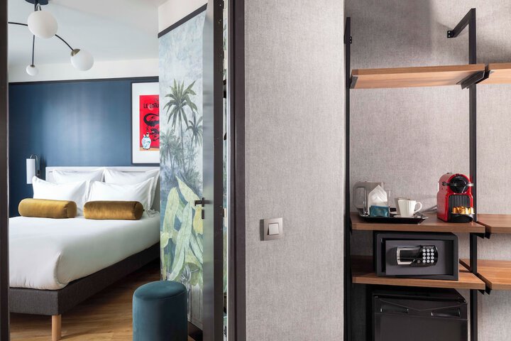 Room 9 of 44
