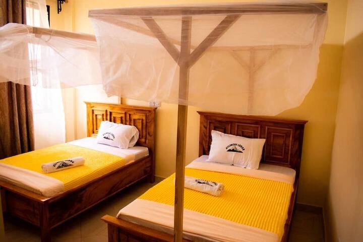 Room 2 of 34
