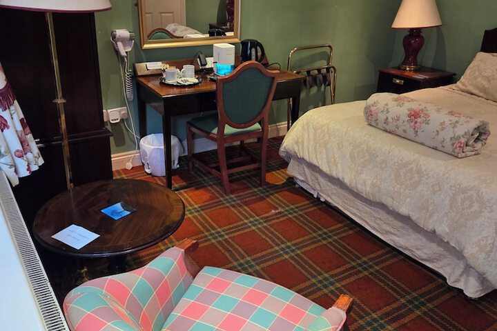 Room 13 of 29