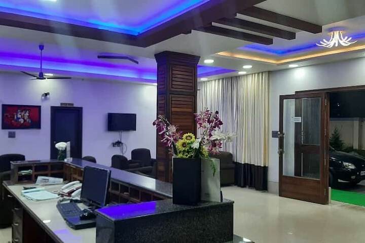 Hotel Pranav International