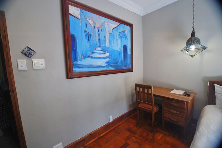 Room 6 of 60