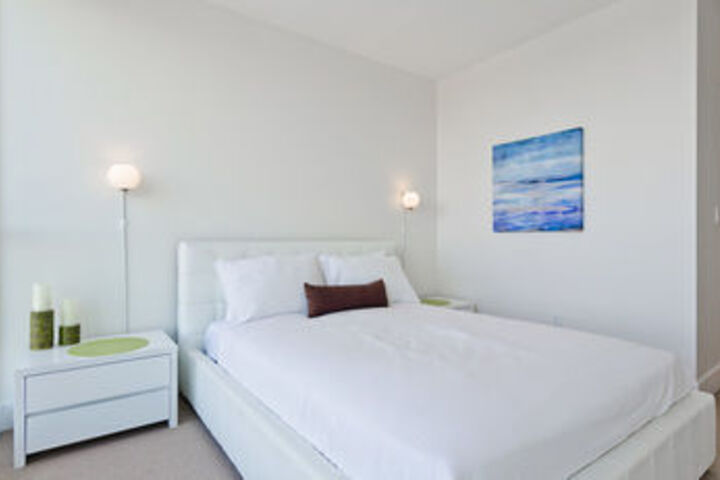 Room 4 of 19