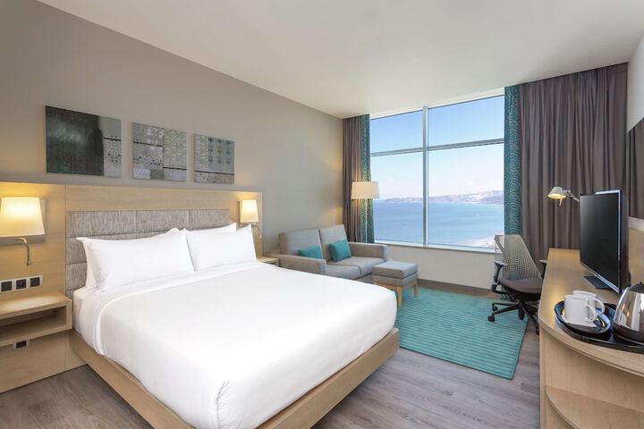 Room 21 of 46