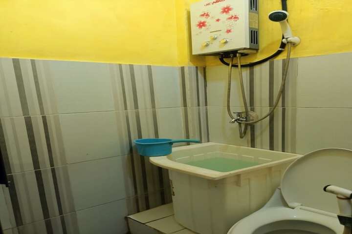 Room 15 of 22