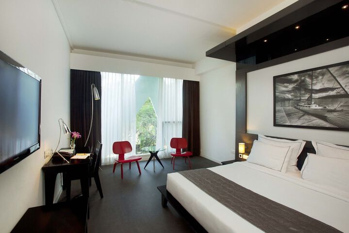 Room 2 of 23