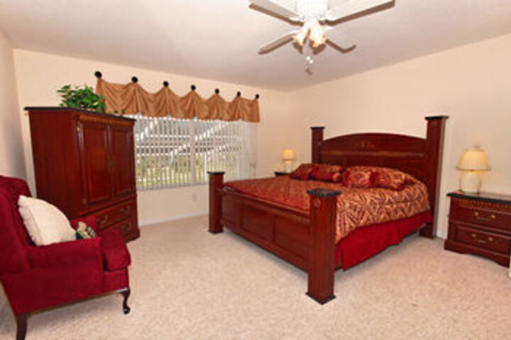Room 80 of 380