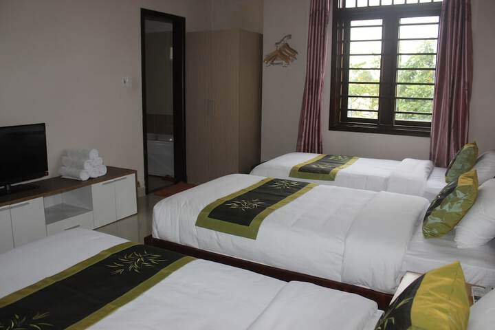 Room 6 of 87