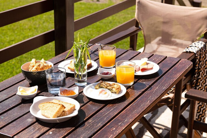 Breakfast/Coffee Service 59 of 86