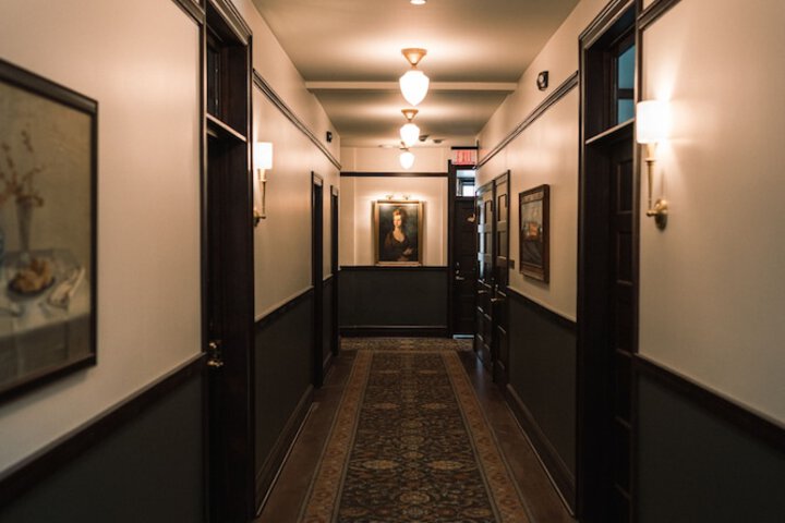 Ballroom/Hall 23 of 27