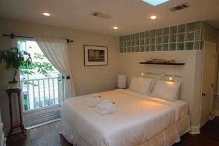 Room 27 of 70