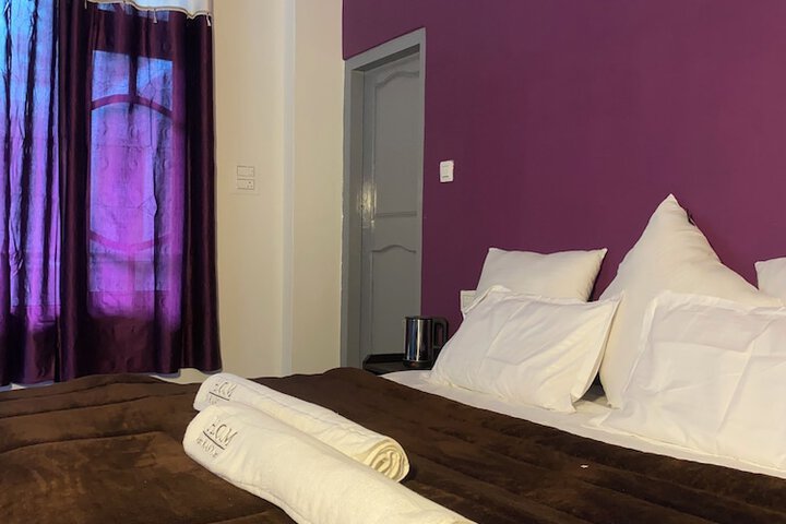 Room 8 of 53