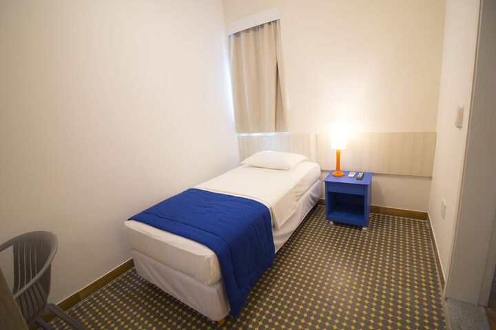 Room 22 of 53
