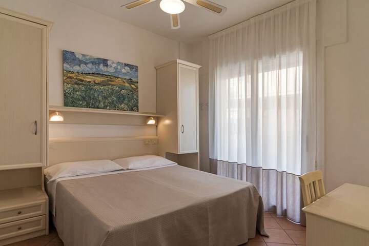 Room 9 of 39