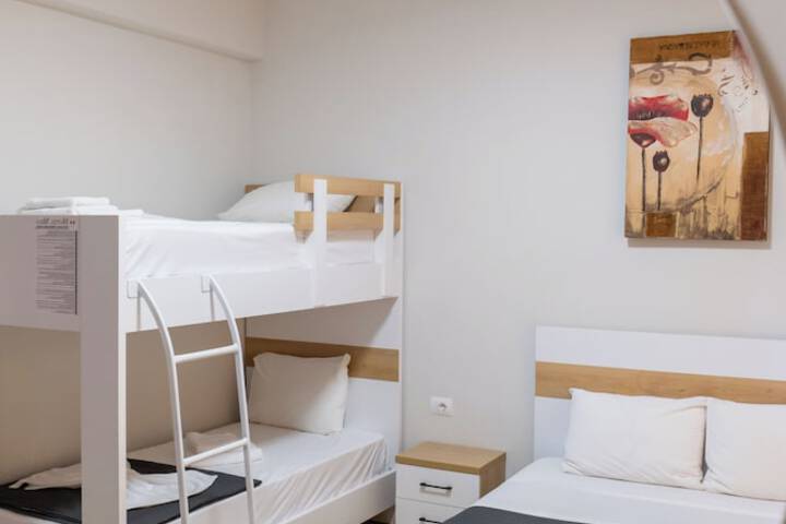 Room 82 of 245