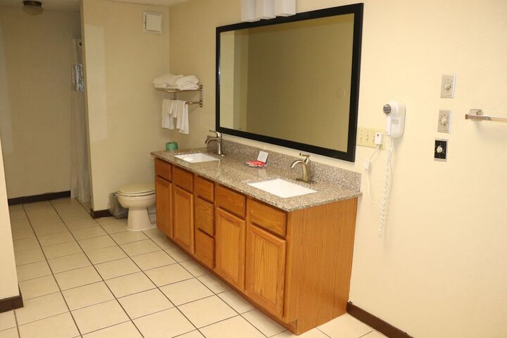 Bathroom sink