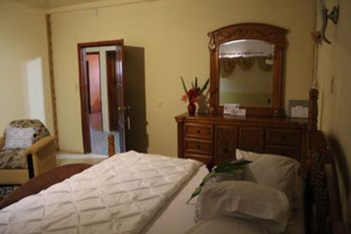 Room 28 of 47