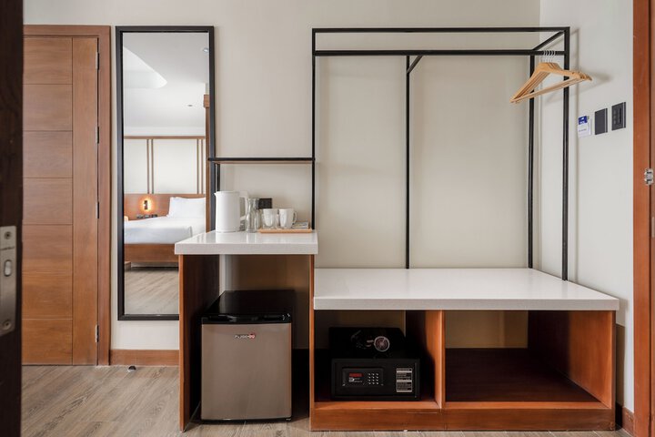 Room 30 of 59