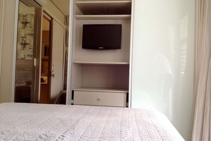 Room 5 of 60