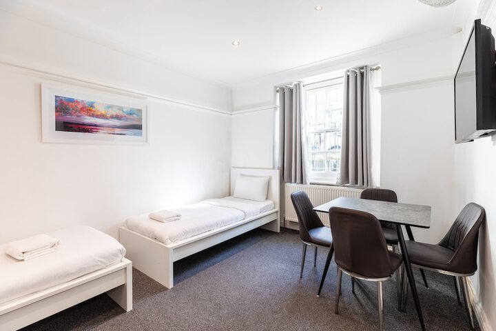 Room 14 of 78
