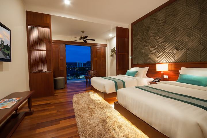 Room 28 of 89