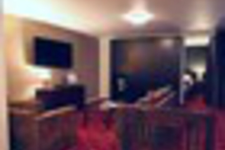 Room 38 of 66
