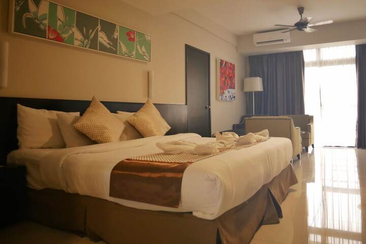 Room 6 of 65