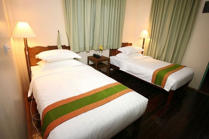 Room 3 of 24