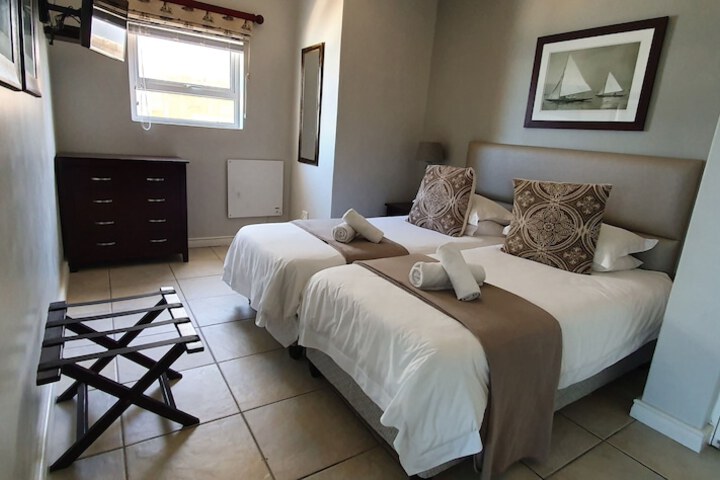 Room 14 of 49