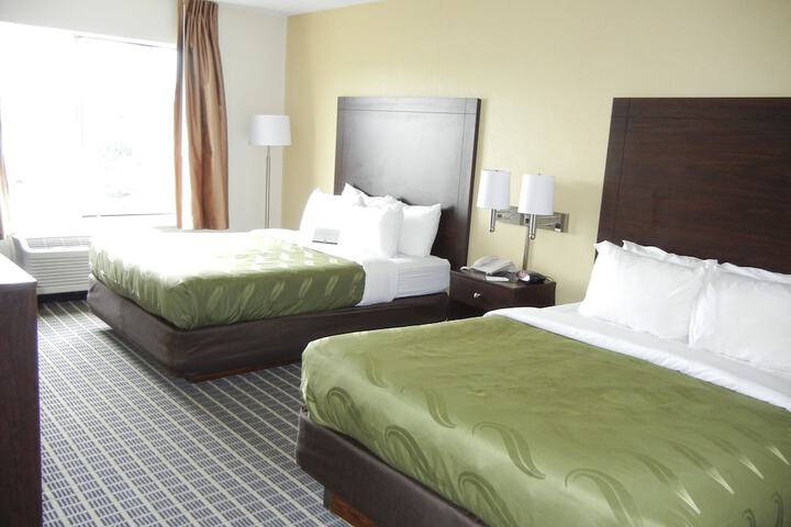 Double Accessible King Size Bed (2 of 9)