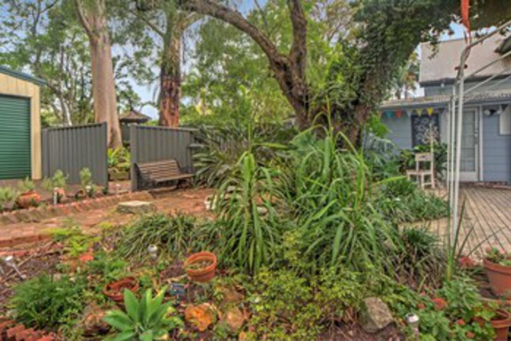 Hotel Exterior 35 of 80