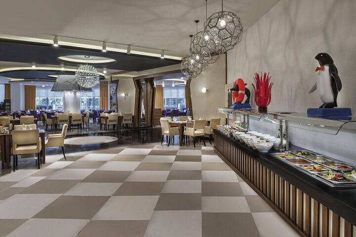 Dining 87 of 138
