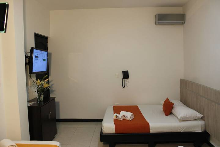 Room 10 of 35