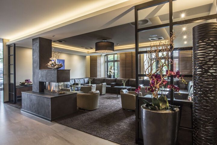 Lobby Entry