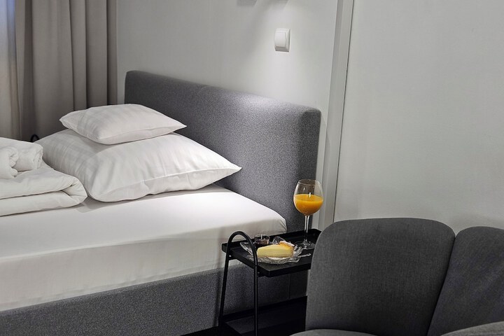 Room 21 of 73