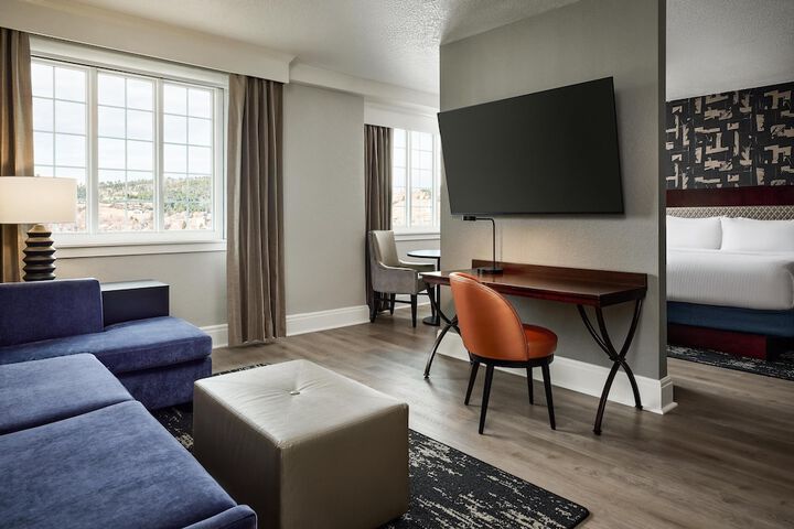 Room 82 of 173