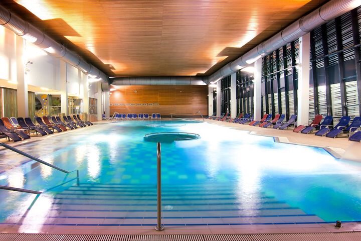 Pool 68 of 165