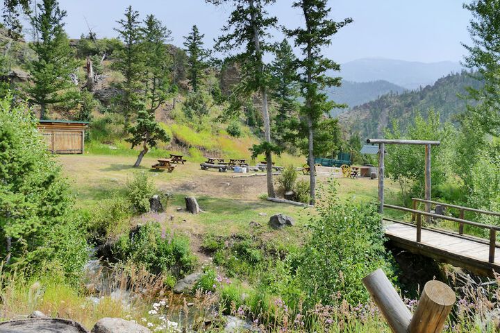 Property Grounds 75 of 86