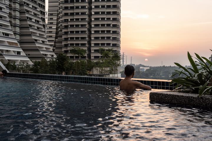 Pool 45 of 71