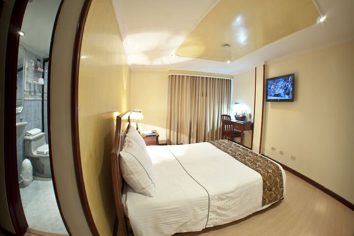 Room 12 of 49
