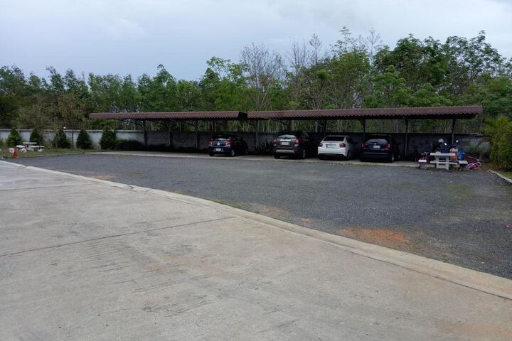 Property Grounds 19 of 28