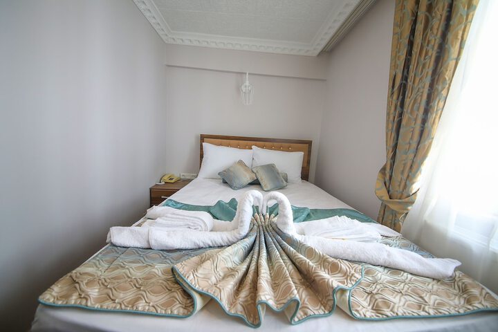 Room 7 of 40
