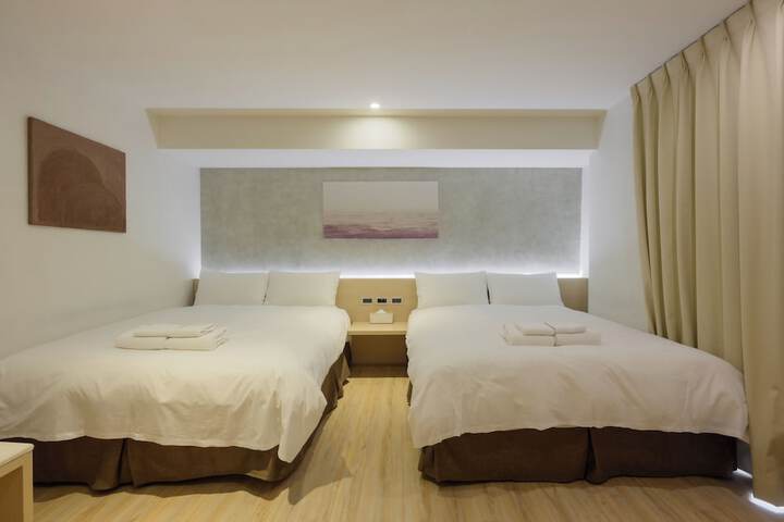 Room 35 of 49