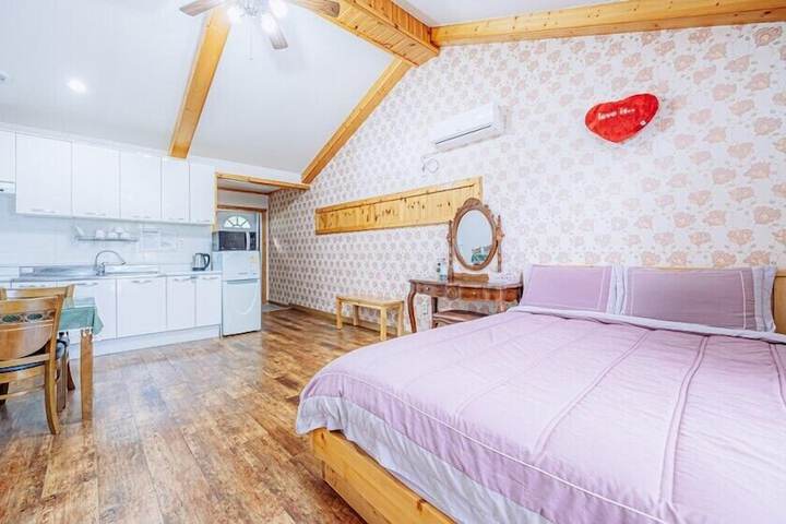 Room 20 of 83
