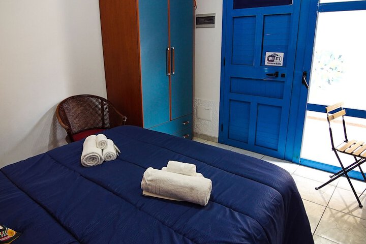 Room 22 of 120